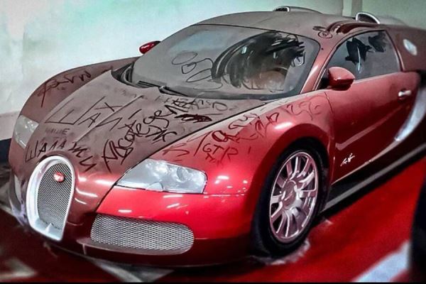 Bugatti, купленный на доходы от дагестанской финансовой пирамиды, выставлен на продажу
