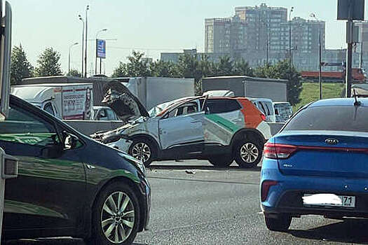 На МКАД каршеринг попал в ДТП
