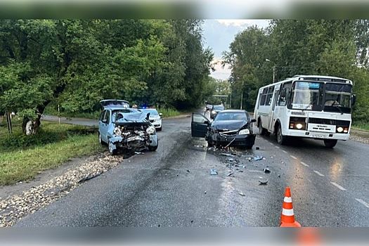 Выехала на встречку. В Саранске столкнулись Daewoo Matiz и Chevrolet Lacetti