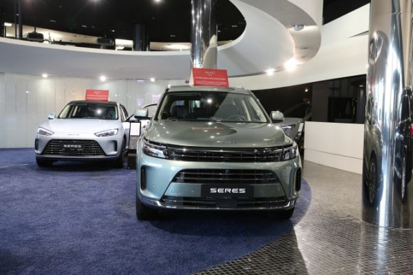 Сколько новых автомобилей было продано в июле?