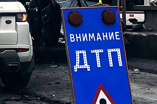 На МКАД авария с грузовиком затруднила движение