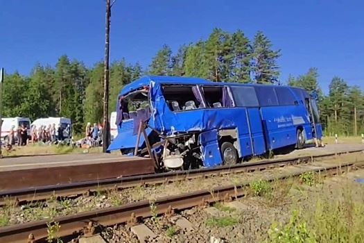В ДТП с поездом пострадали паломники из Ярославской области