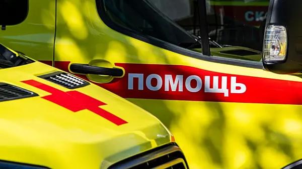 Шесть человек пострадали при столкновении двух такси на Волгоградском проспекте