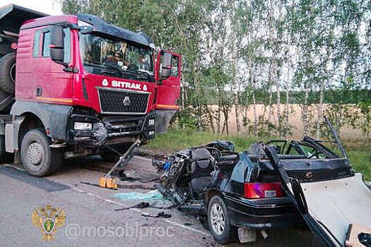 В Подмосковье трехмесячный ребенок не выжил в жестком ДТП с большегрузом