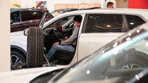 Китайские экспортеры стали поставлять в Россию автомобили с пробегом