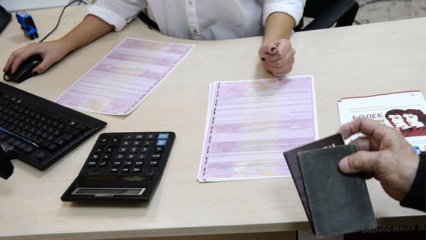 В России за полгода выросло количество оформленных полисов ОСАГО